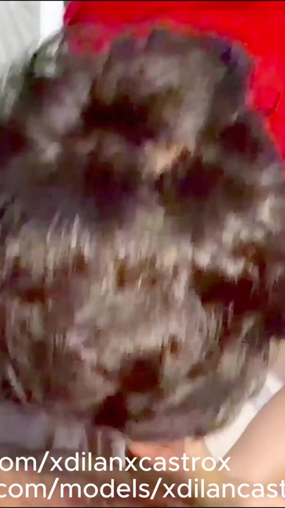 MÓJ WSPÓŁLOKATOR UWODZI MNIE, ŻEBYM SPUŚCIŁ SIĘ W JEGO GEJOWSKI CREAMPIE TYŁEK | Klip 1