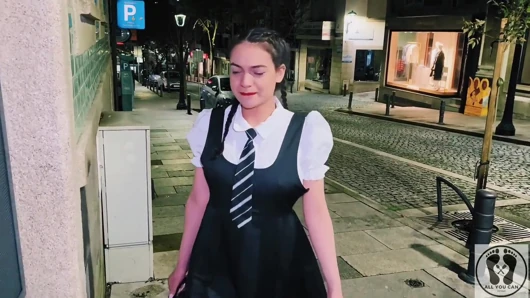 Ana spears kepergok sama pria asing bertopeng sambil ngentot sambil ngecrot di film cumwalk