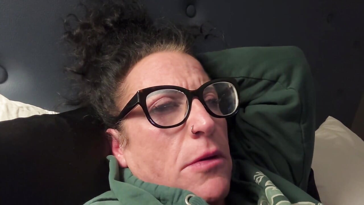 Kandys Bedtime Sneezing