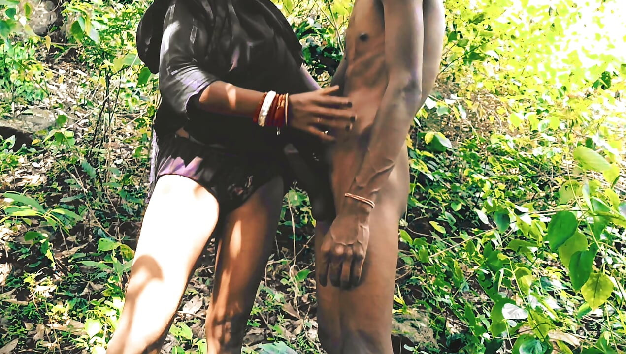 Bhabhi with devar jungle me mangal