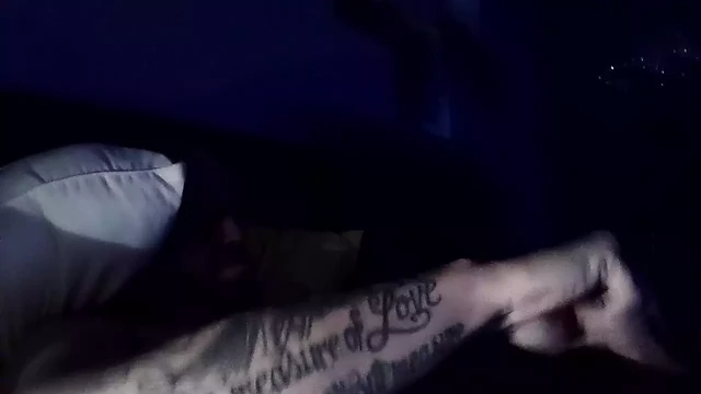 Come edge with Smokey Floppycox