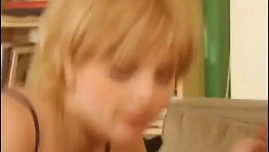 Огромной лесбийской киске проникли, лизание киски, трах киски в позе 69