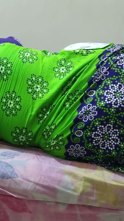 Hostel ke bistar par College Girl apane pati dvara chode jate hai - Indian 18 sal pati patne ki choda chudi MMS | Clip 1