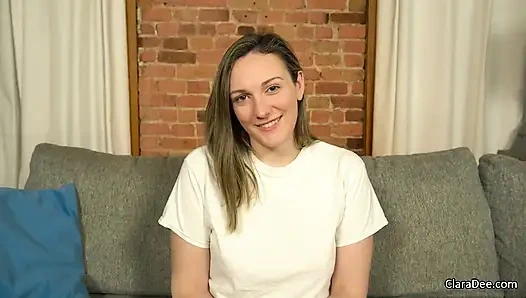 Kleiner schwanz pOV blowjob und cowgirl - Clara dee pOV