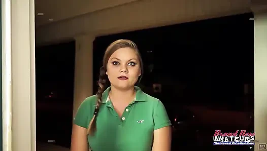 Lauren dan pixie si gadis semok dengan pantat bahenol lagi asik jilat memek berantakan sampai telan sperma!