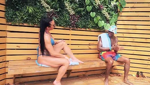 Kaslı Anne Yarak aşağı