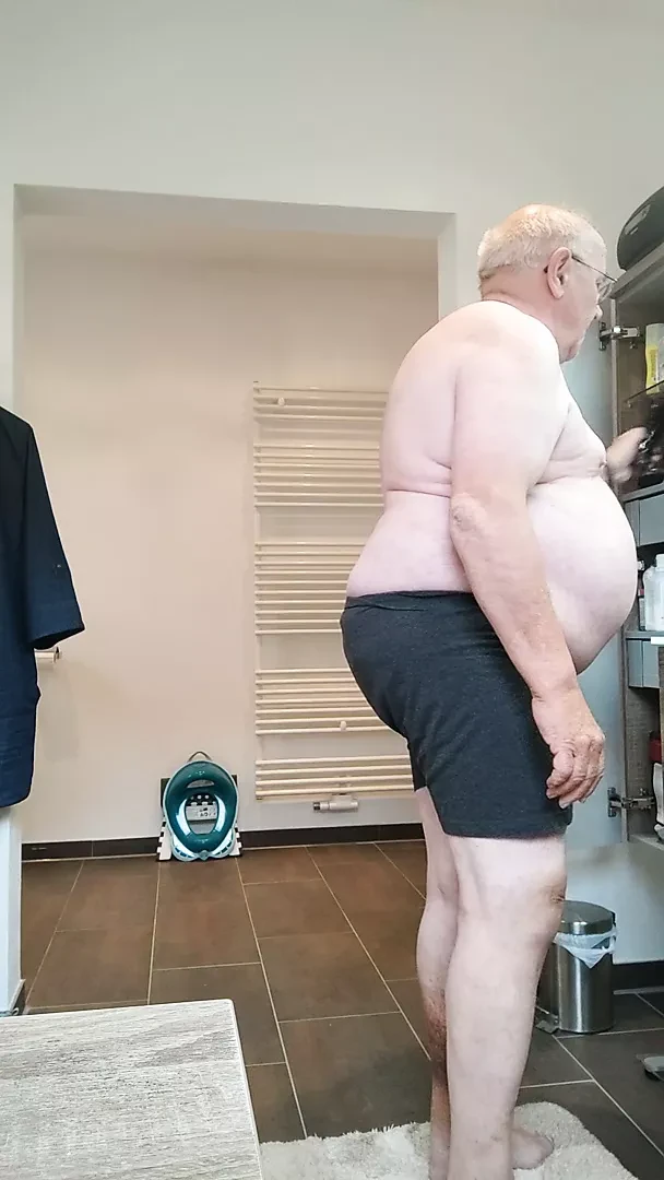 Shave and play