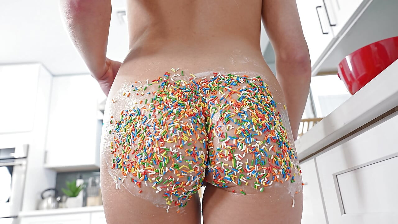 baking cupcakes went completely wrong (so messy)