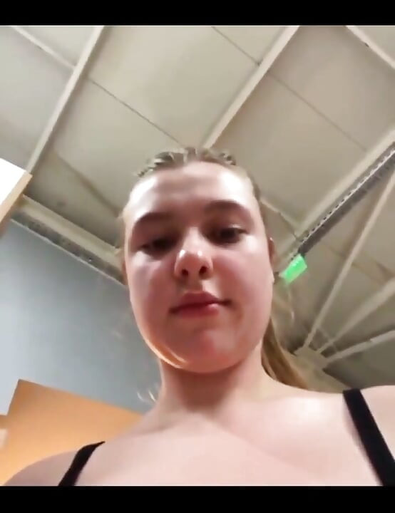 Double Penetrating on Public