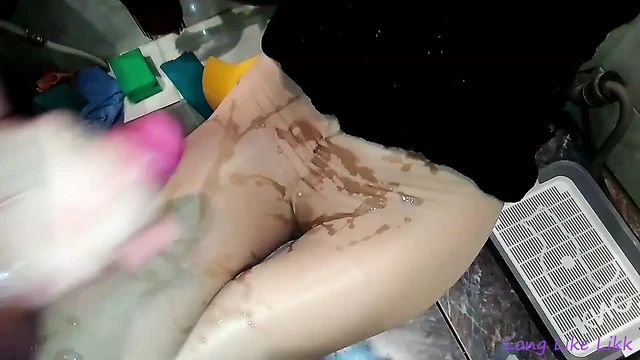 Cum on pantyhose