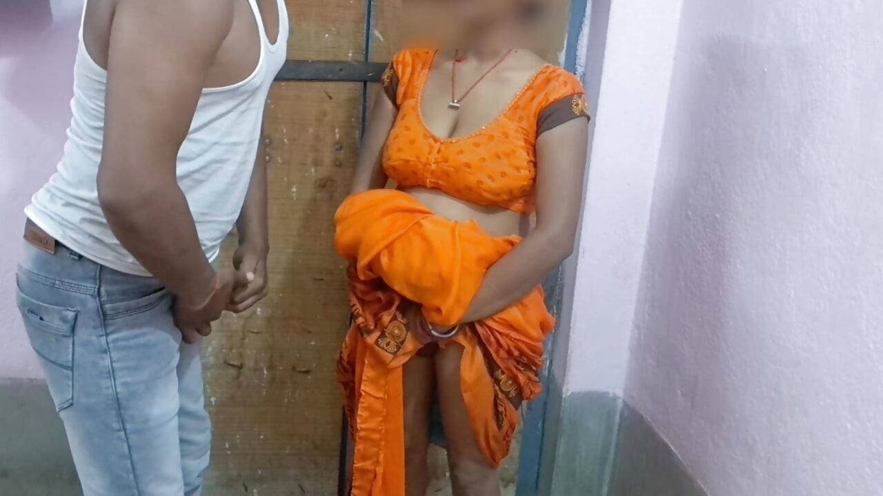 סרטון של בחורה הודית דסי