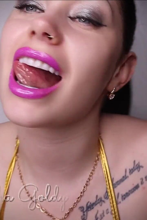 I love to use my sexy full lips against you to get you on your knees! JOI