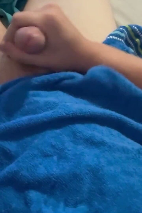 Stepdaddy Casper Beats His Cock Till It Blows