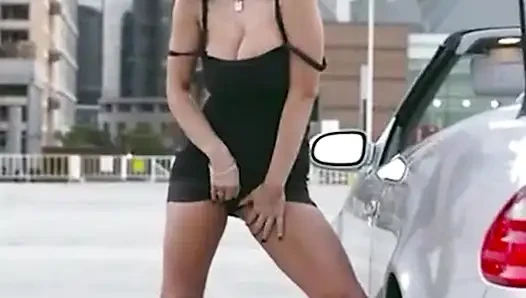 Роскошная Киска В Mercedes