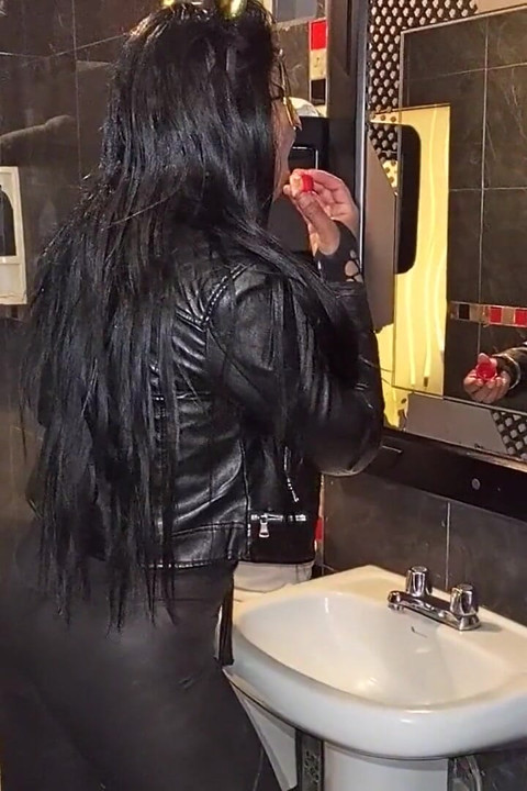 Latin Hot MILF Piss in the Shower Putting Thing up Her Pussy