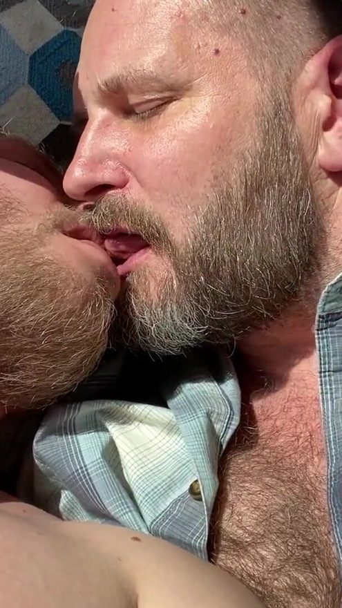 Seattle Dad making out with Brock Tidus - first time | Clip 1