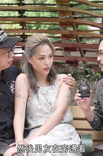 Cuckold Challenge for 100,000 Yuan Prize with Slutty Girlfriend Bad Bad