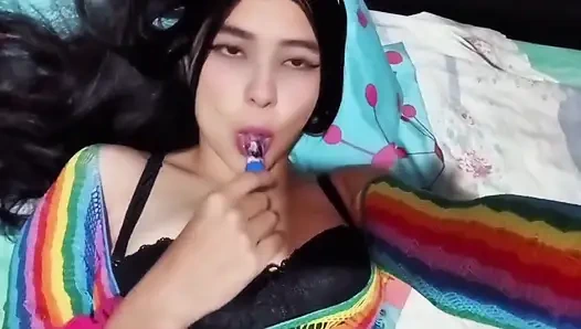 Ich lade mein hausmädchen zum ficken ein und sie antwortet so ... (echt selbstgedreht)