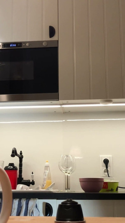 Perfect Pokies on the Kitchen Cam, Braless Sylvia and her Am | Clip 1