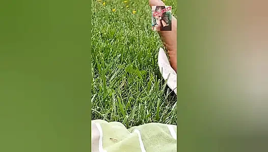 Giving Sunny12s Professional Masseuse an Overdue Foot Massage N Feet Sucking