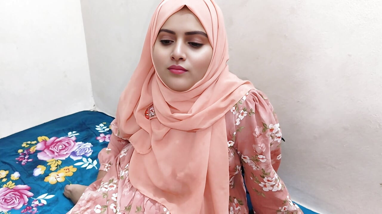 Romantyczny seks wideo Bhabhi i Devar w stylu pieska.
