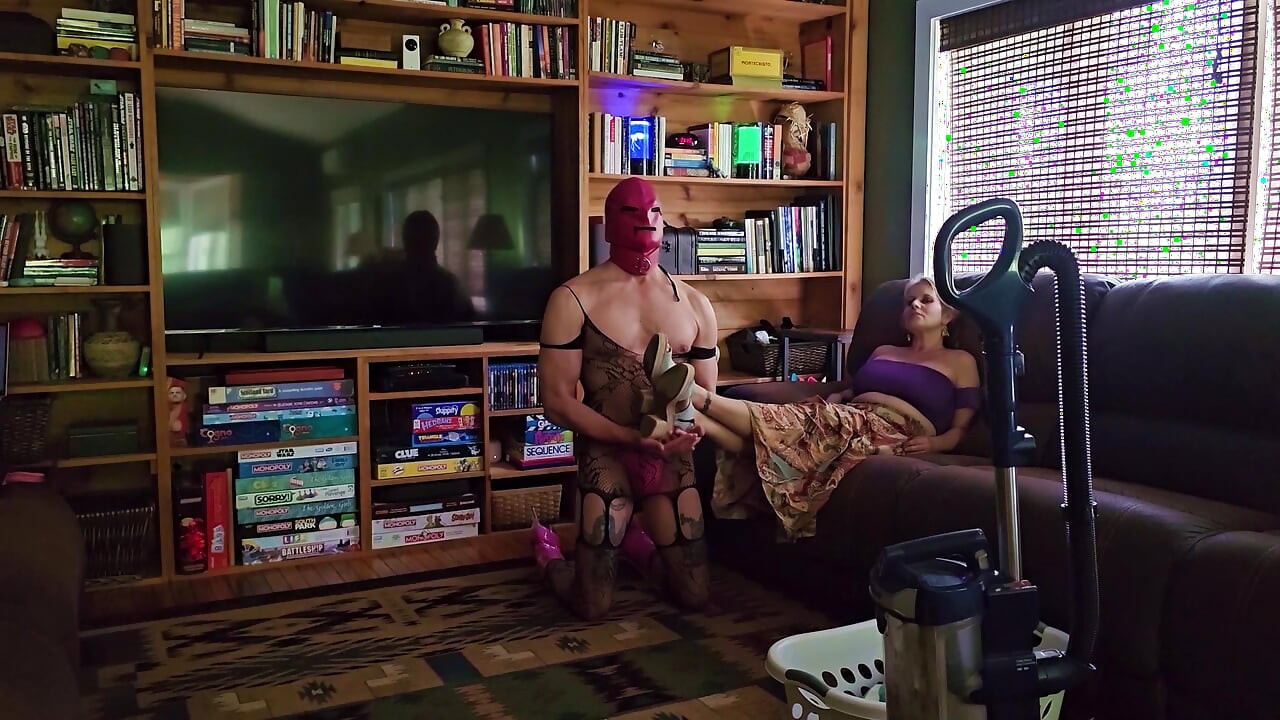 BOSSY BITCH MOMMY Makes Her Sissy Fem HOUSEBOY earn her Affection
