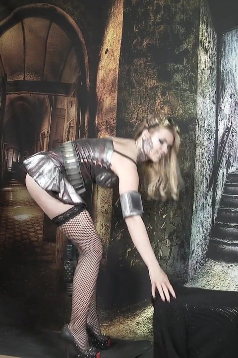 Izzy Delphine - 391 - การถ่ายภาพหลังเวที