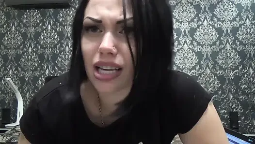 Senin gibi sapığı utandırıyor