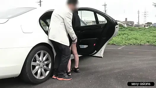 Istri semok dengan tubuh aduhai lagi asik muasin memeknya pakai mainan seks sampai dicrot di dalam setelah dientot habis-habisan