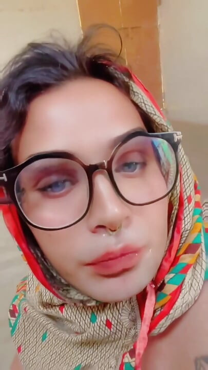 I Feel the Pressure of Piss-  Swallowing and Eating Cum
