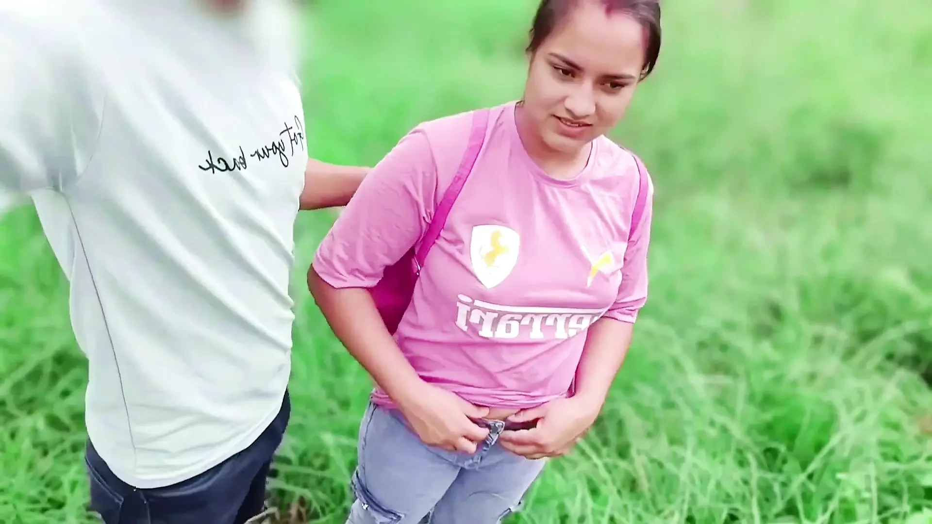 Sexo pela primeira vez, universitária e Garoto na Selva, fodem sua buceta jovem apertada - universitária fodendo em jangle (Full Hindi Audio)