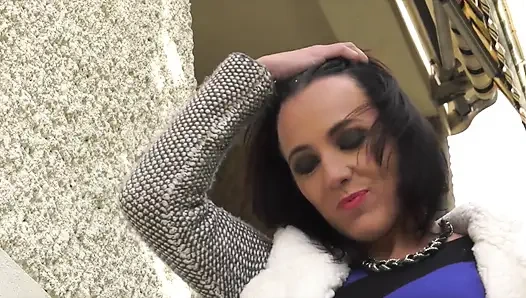 French Brunette Anal-yzed 5808