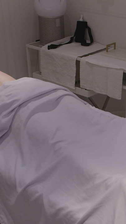 Risky Flashing by Exhibitionist Masseuse | Clip 3