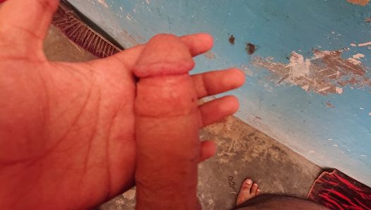 Une énorme bite pakistanaise se masturbe