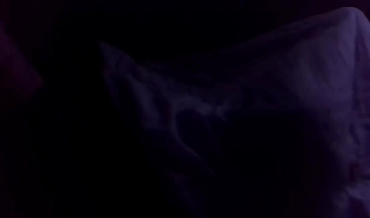 Maszturbálás sötétben (hang nélkül)