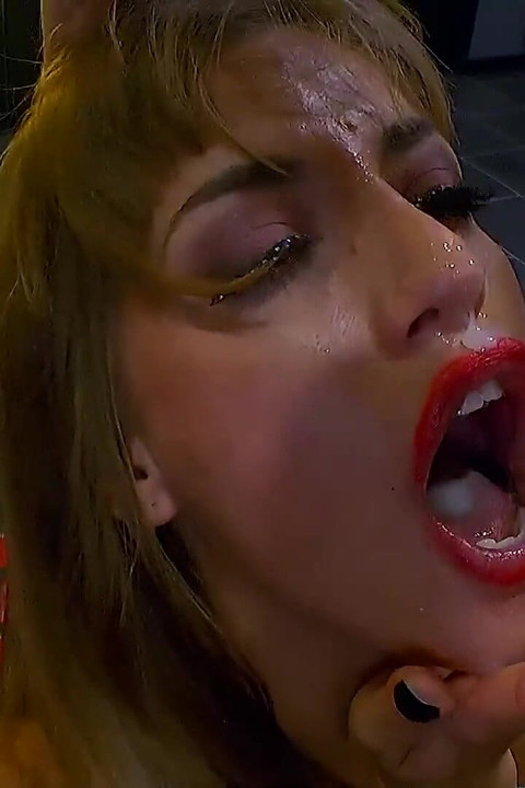 Silvia Dellai the Cum Queen - Ggg Blowbang with Multiple Cocks