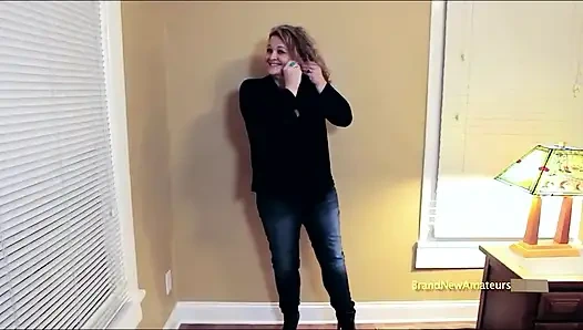 Laura üppige blonde MILf schmutziger halsfick, gierige schlucken!