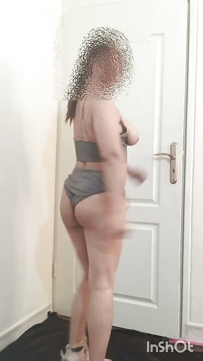 Dancing part open my zip