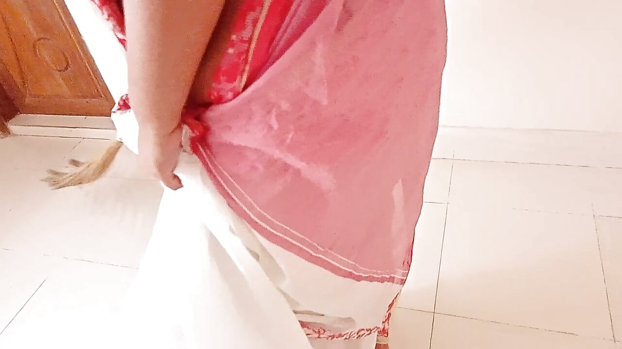 Arab Stepmom Sweep Room in Indian Style Saree Then Stepson Saw Her BBW Figure & Get Hot Then Fuck