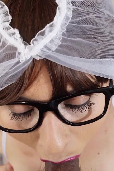 Velma's Bridal Blowjob