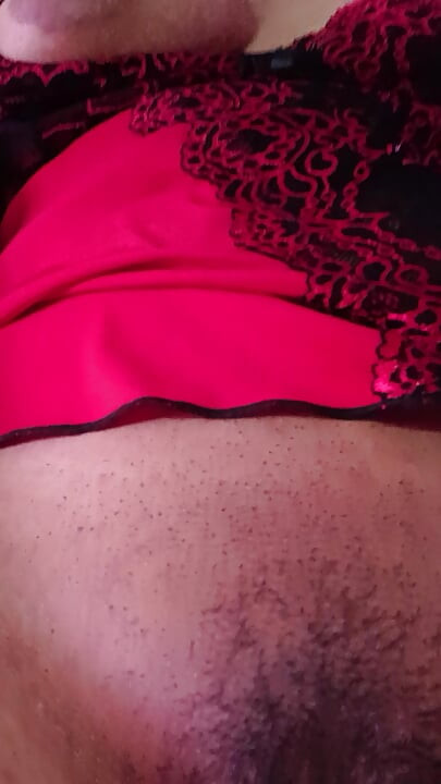 Girl masturbates on webcam.