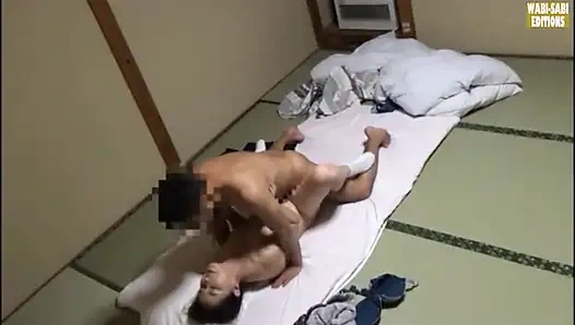 Nach feierabend verführung einer heißen frühjahrsbegleiterin in einer Privatraum-session gefangen genommen - szene.4