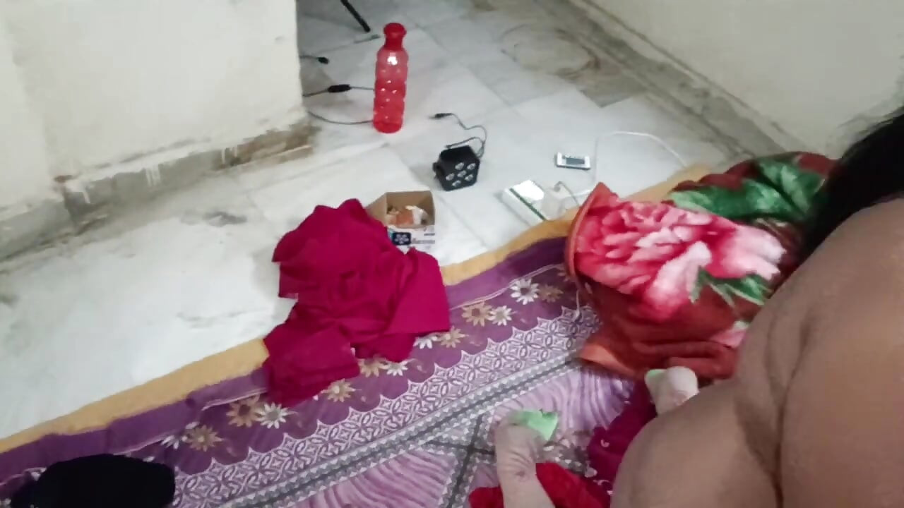 Indian desi wife deepthroat closeup blowjob hairy cock sucking