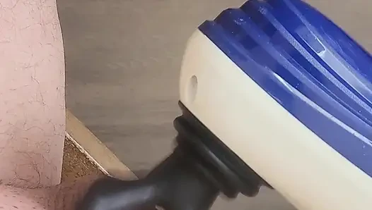 Masajcı yarağıma masaj yapıyor