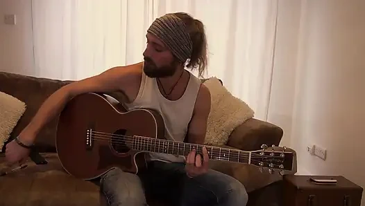 Esmer kadın üvey erkek kardeşi tarafından sikiliyor