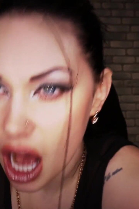 Worship my lips while I am get fucked by real man