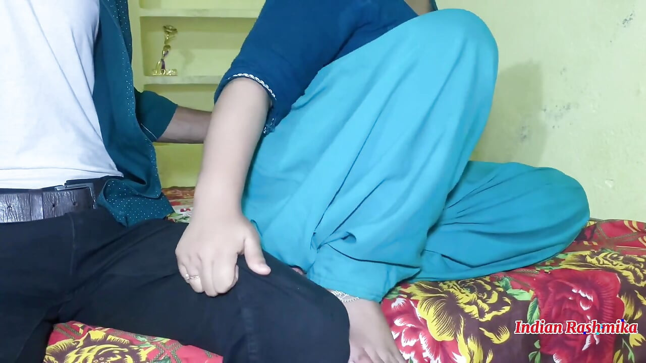 ラシュミカ エクストリーム 初めてのアナル体験 ハードコアでタイトなアナル、彼氏と激しく犯されるリアル・インディアンHD動画