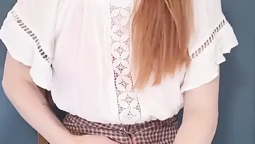 Toplantıda işiyor
