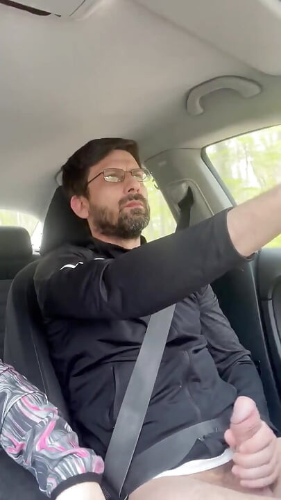 Sie konnte es kaum erwarten - MILf blowjob &handjob während der fahrt - öffentlicher auto-sex kingyordanov