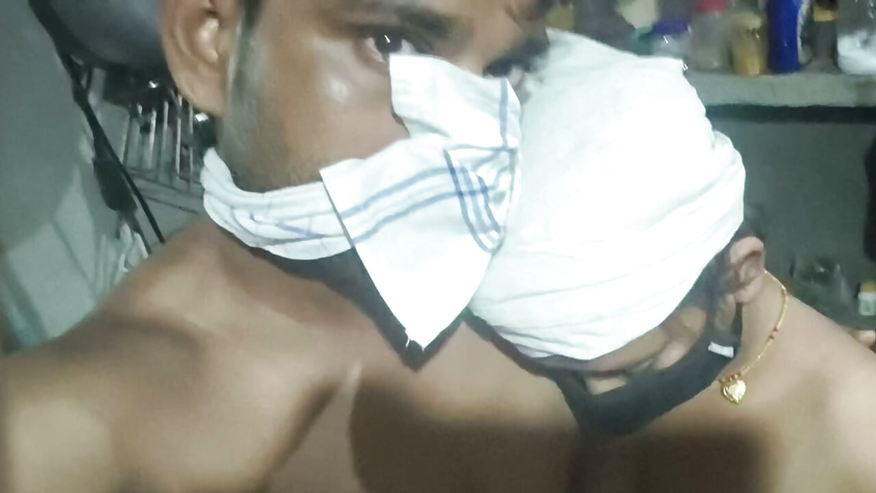 Bhabhi ko raat mein nangi body dekhkar teen bar Muth mara